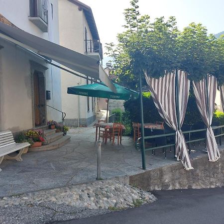 Trattoria Bar Pace Hotell Re Exteriör bild